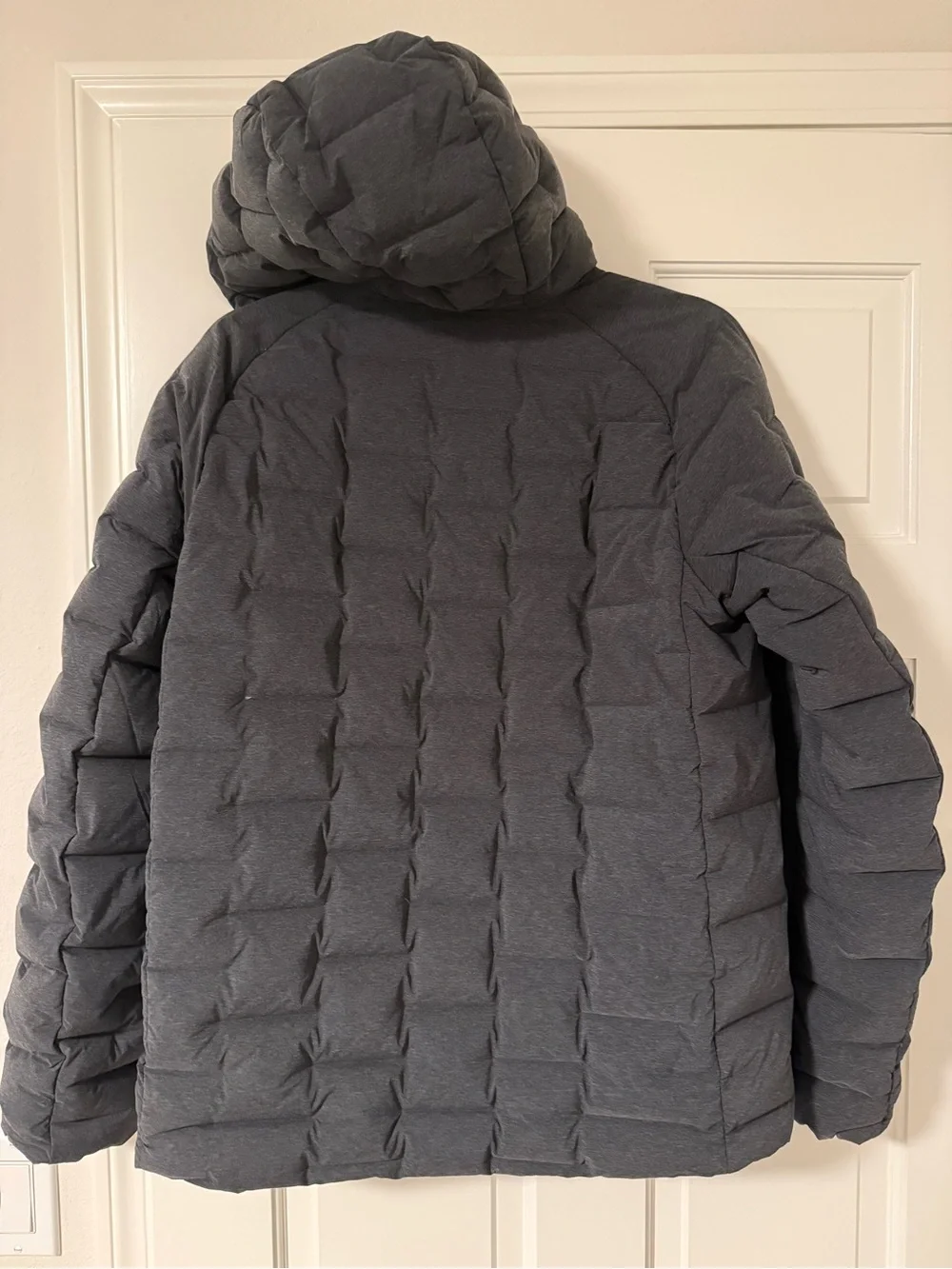 Mountain Hardwear Men’s Stretchdown Hooded Puffer Jacket - Dark Gray